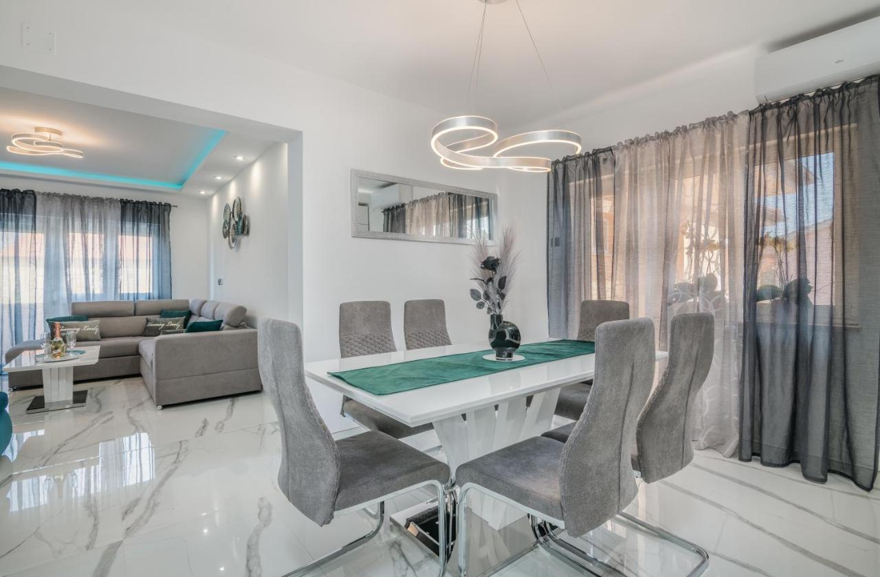 Apartman Luxury Lure Veglia Exterior foto