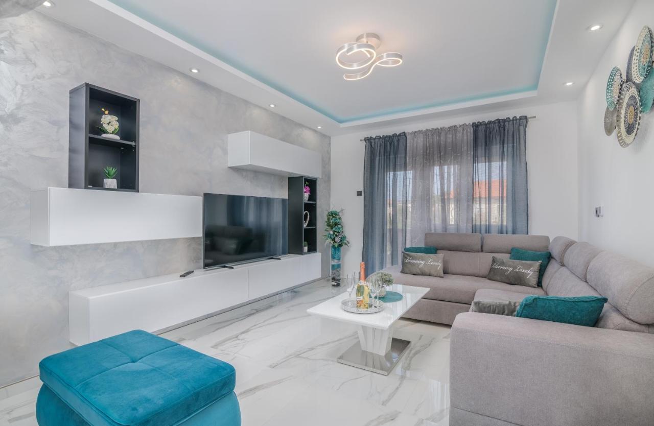 Apartman Luxury Lure Veglia Exterior foto