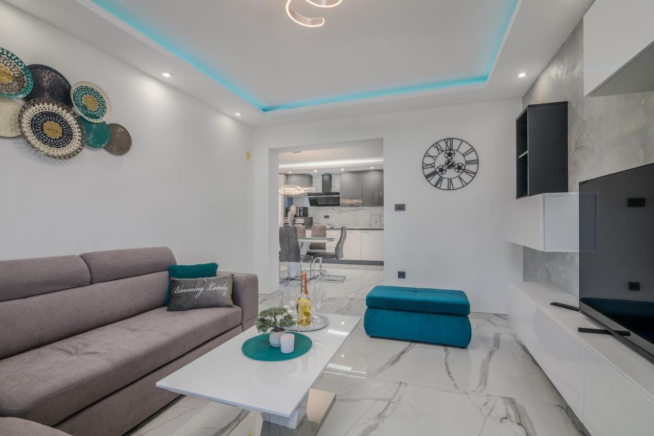 Apartman Luxury Lure Veglia Exterior foto