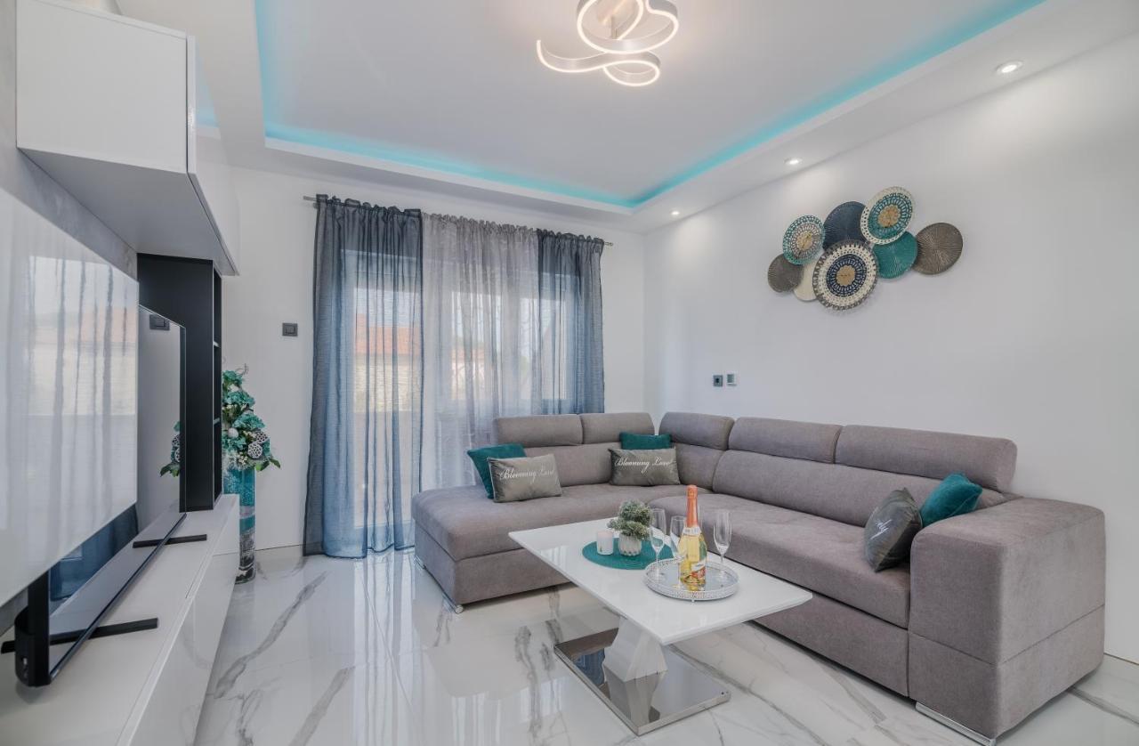 Apartman Luxury Lure Veglia Exterior foto