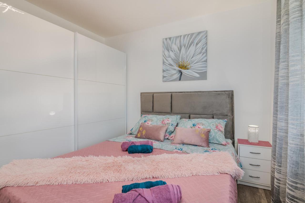 Apartman Luxury Lure Veglia Exterior foto